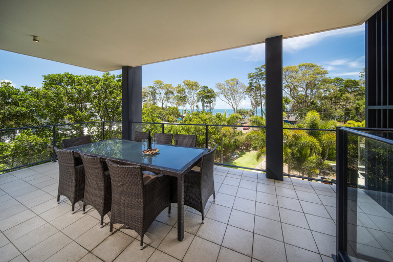 The Bay Apartments 3BR Corner Apt 13 1200px 05