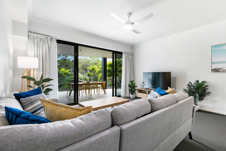 Apt 11 2nd Floor 3 Bedroom Pool View 8